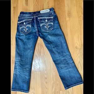 Rock Revival size 27 x 22.5 Sasha Capri